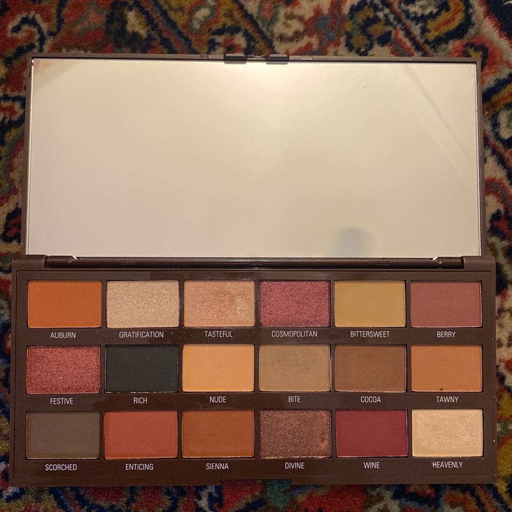5 for $25/Revolution Beauty Eyeshadow Palette